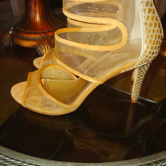 NEW DONALD J PLINER 8 M TAN & GOLD SNAKESKIN LEATHER MESH SANDAL HEELS - Picture 4 of 11